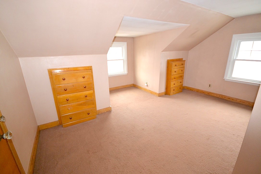 49 Holbrook Road Bedford, NH 03110 - Photo 24 of 35