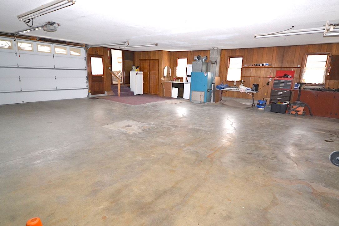49 Holbrook Road Bedford, NH 03110 - Photo 7 of 35