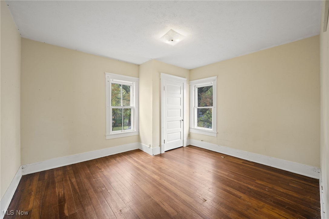 1796 South Green Road Cleveland, OH 44121 - Photo 18 of 35