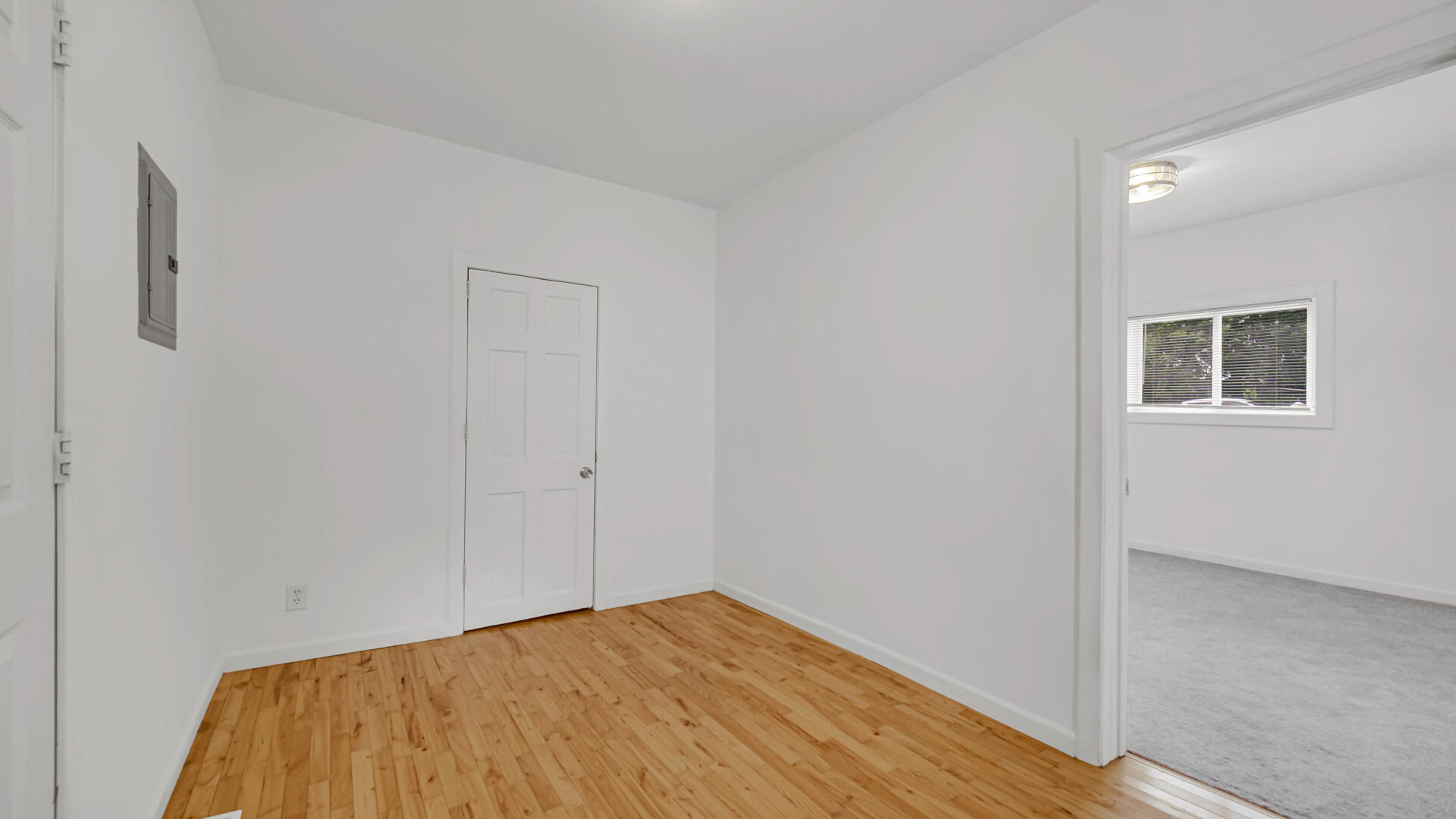 555 Locust Street, Unit 1 Valparaiso, IN 46383 - Photo 8 of 11 1919x1080