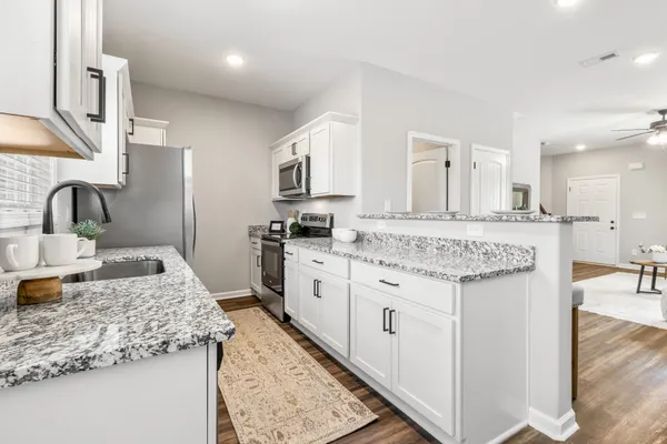 $1,180 | 1115 Hillwood Drive, Unit D2, Clarksville, TN 37040