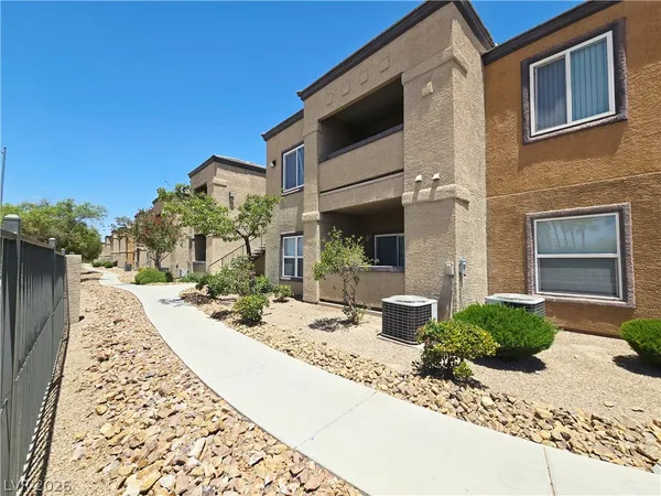 $1,406 | 6650 West Warm Springs Road, Unit 2142, Las Vegas, NV 89118