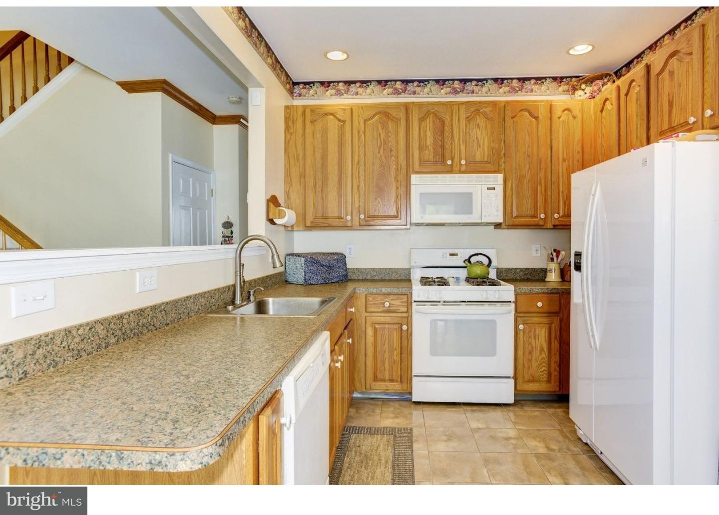 18 Threadleaf Terrace Burlington, NJ 08016 - Photo 8 of 24