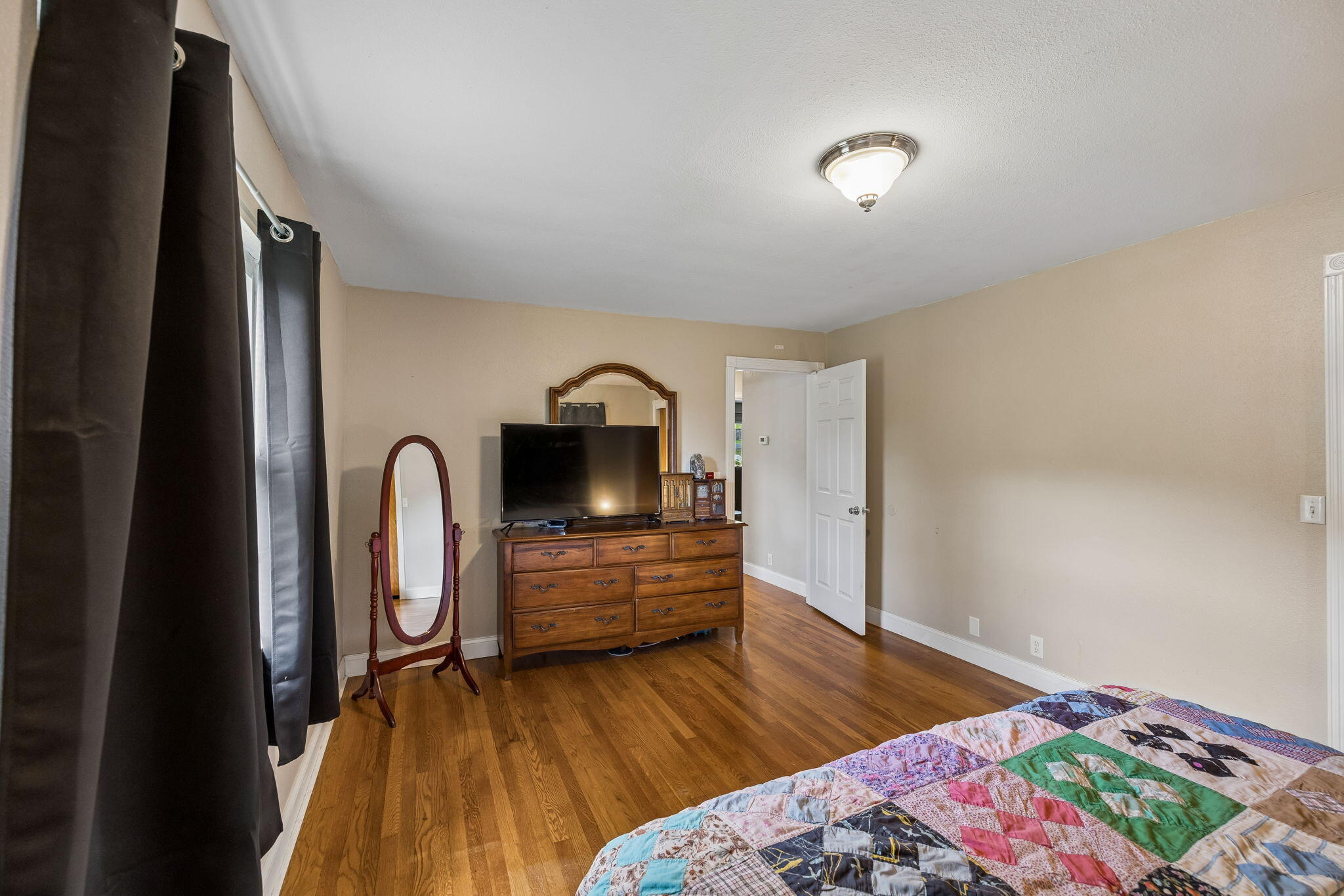 411 Pine Avenue South Pittsburg, TN 37380 - Photo 20 of 70 26-411 Pine Ave South Pittsburg - 026