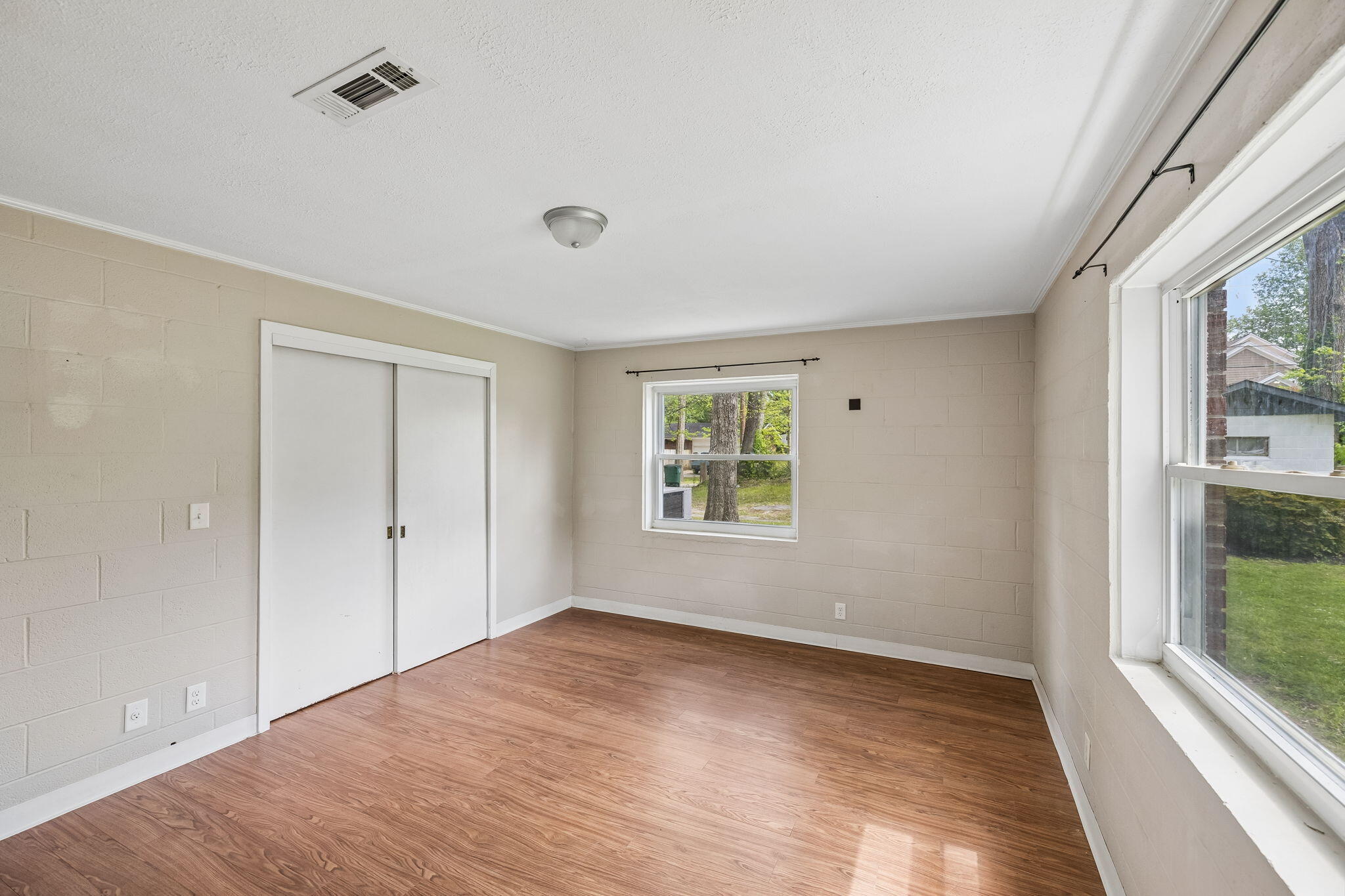 411 Pine Avenue South Pittsburg, TN 37380 - Photo 40 of 70 47-411 Pine Ave South Pittsburg - 047
