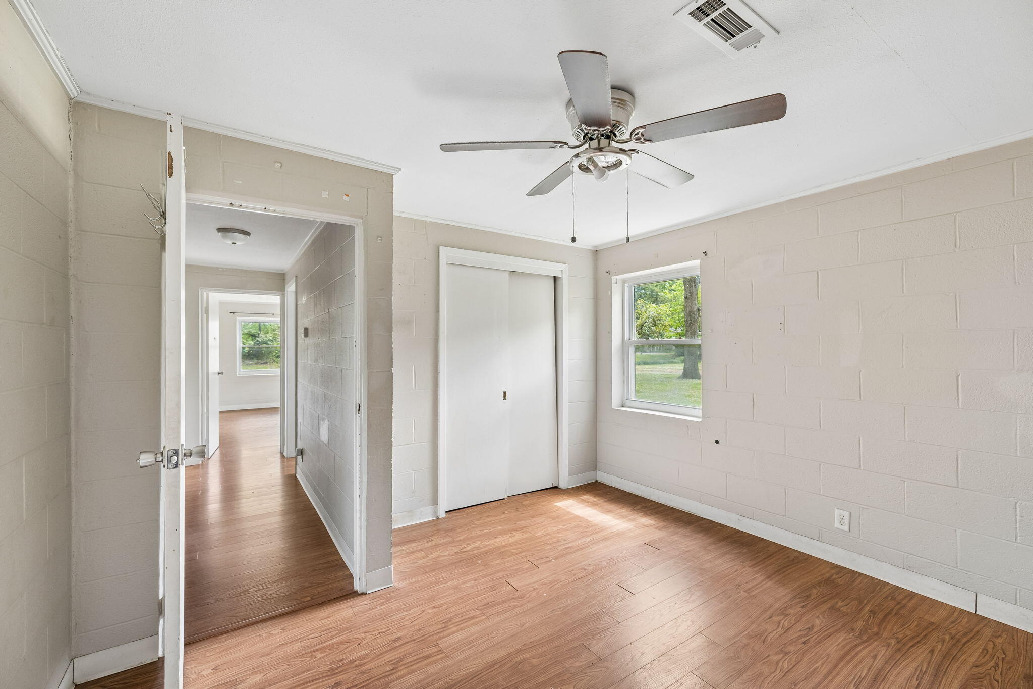 411 Pine Avenue South Pittsburg, TN 37380 - Photo 45 of 70 52-411 Pine Ave South Pittsburg - 052