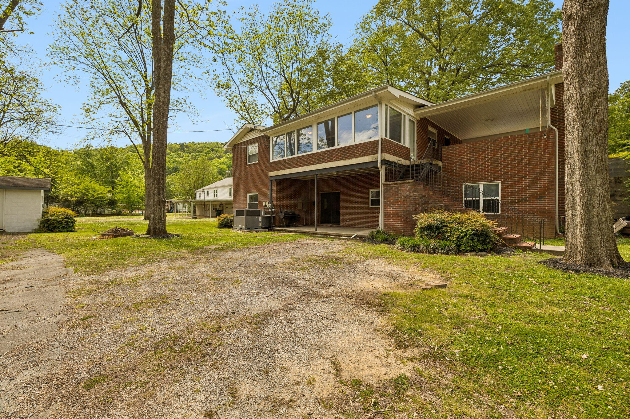411 Pine Avenue South Pittsburg, TN 37380 - Photo 51 of 70 58-411 Pine Ave South Pittsburg - 058