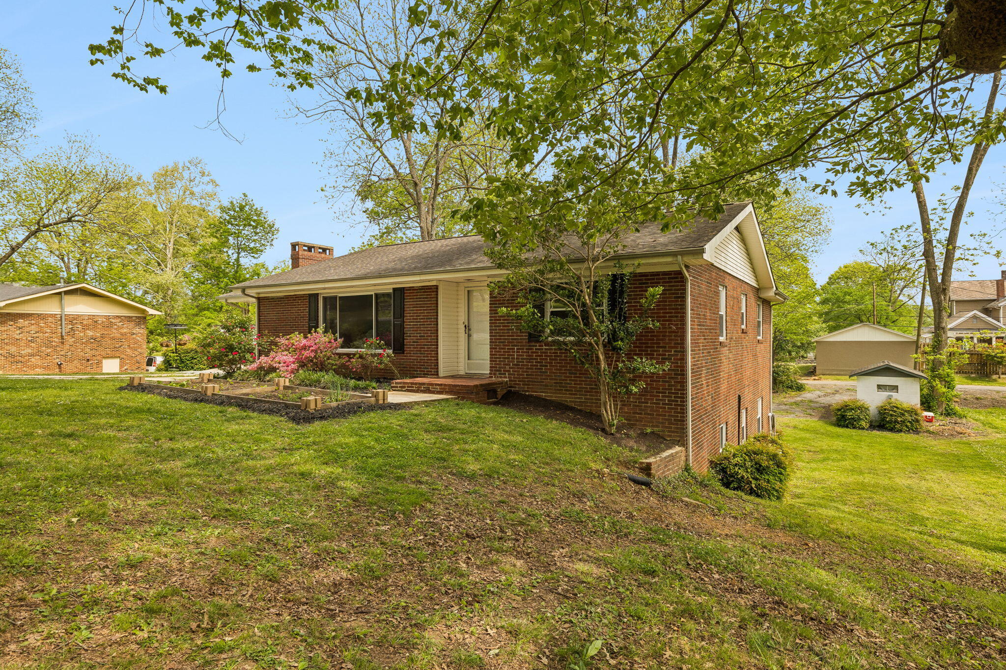 411 Pine Avenue South Pittsburg, TN 37380 - Photo 53 of 70 92-4-411 Pine Ave South Pittsburg - 004