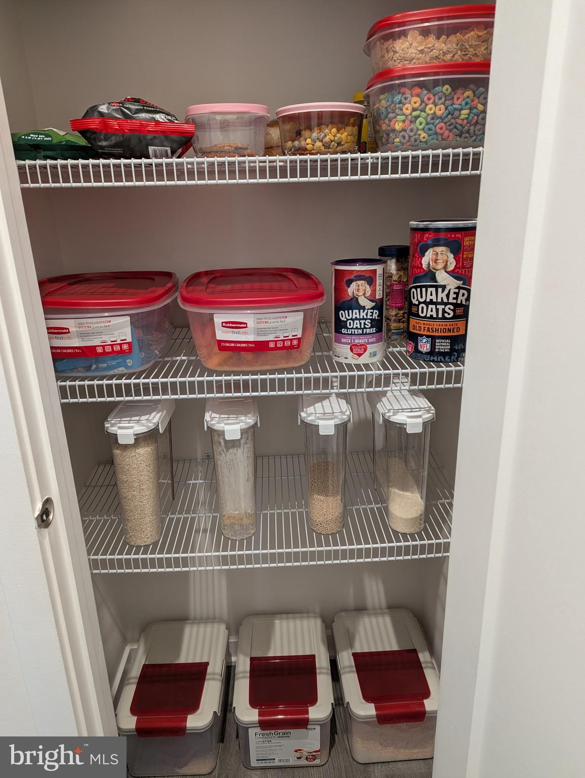 43541 Moorefield Boulevard Ashburn, VA 20148 - Photo 12 of 38 Pantry