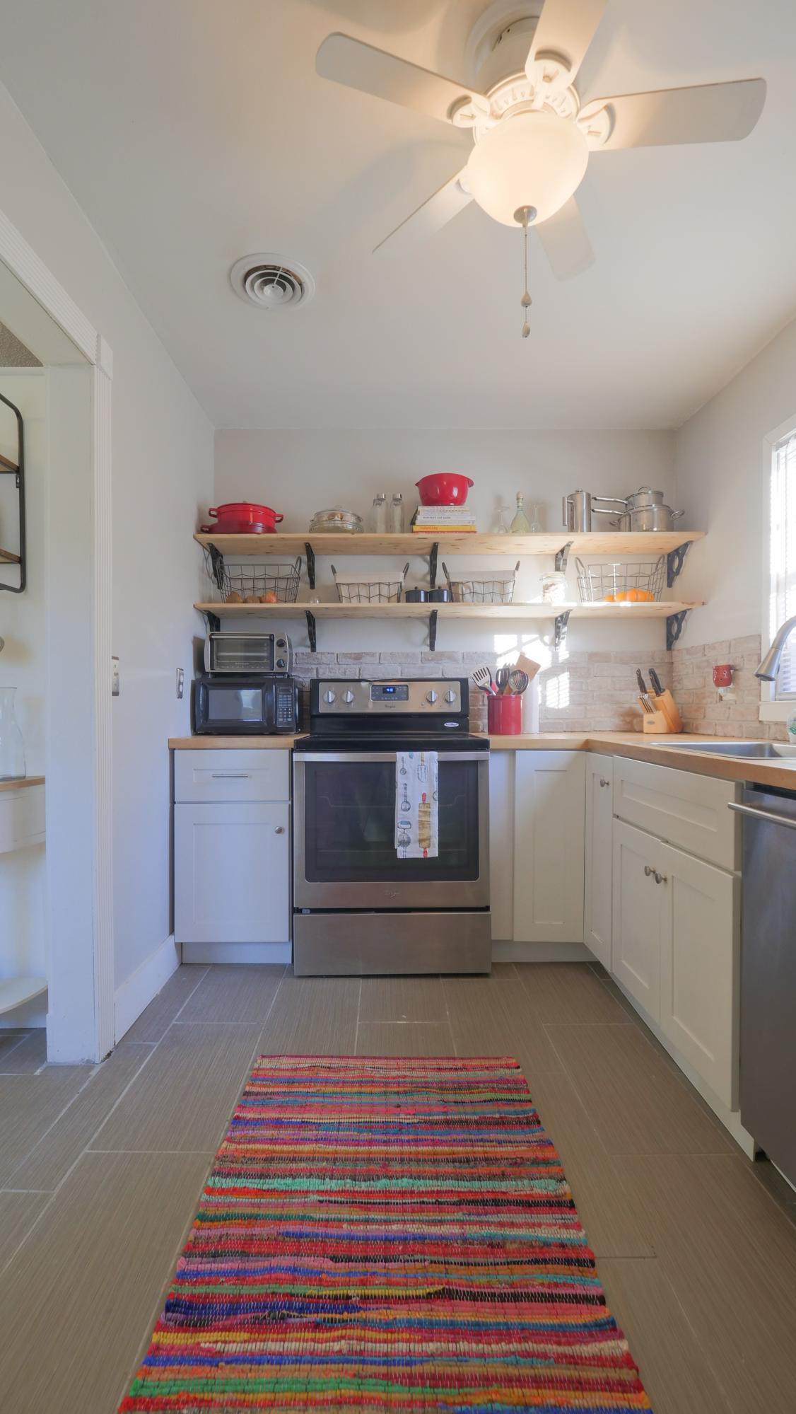 2983 Blackfish Road Johns Island, SC 29455 - Photo 10 of 23 2983 Blackfish kitchen 4
