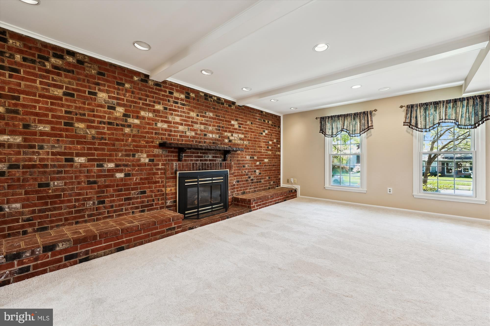 315 Summit Hall Road Gaithersburg, MD 20877 - Photo 10 of 76 Family Room