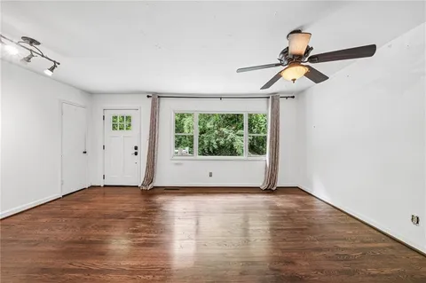 $500,000 | 1277 Dunwoody Lane Northeast, Brookhaven, GA 30319