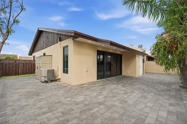 $3,500 | 11959 Southwest 122nd Court, Unit 11959, Miami, FL 33186