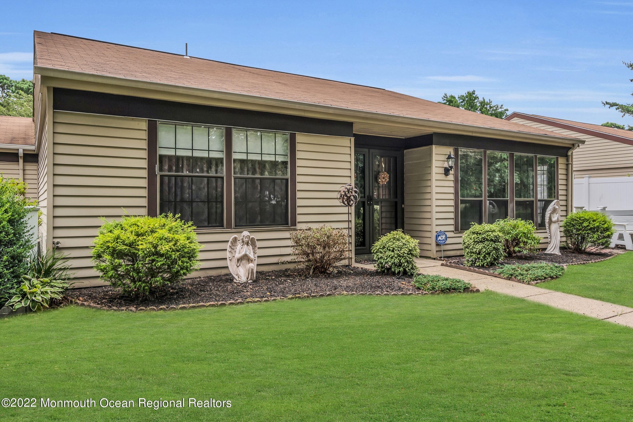 564 Mayfair Road, Unit B Manchester Township, NJ 08759 - Photo 7 of 43 1 (7)