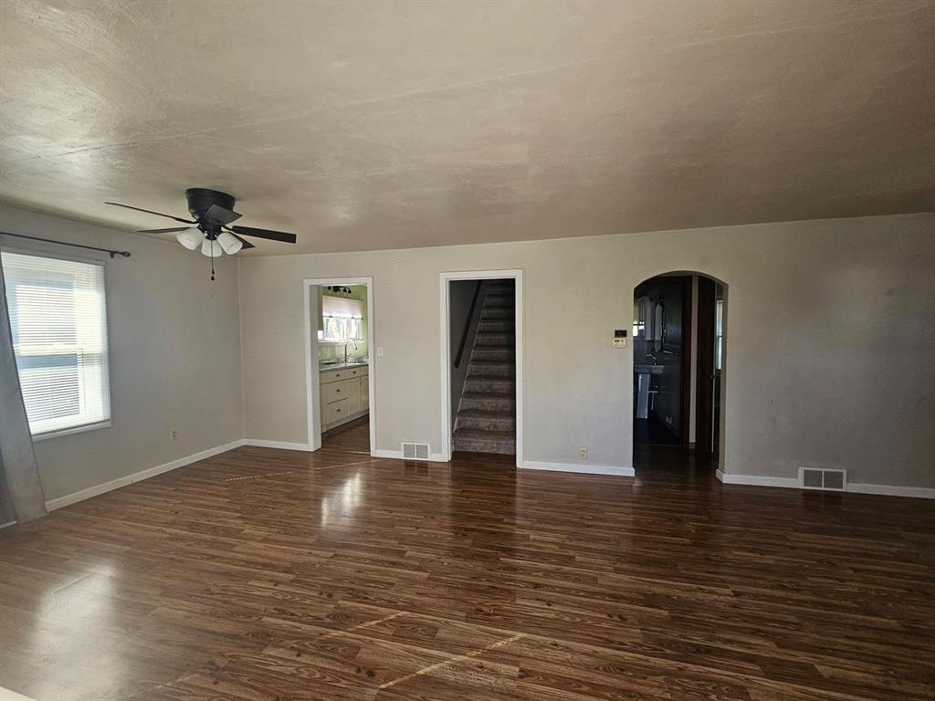 2918 Hudson Road Erie, PA 16508 - Photo 12 of 23