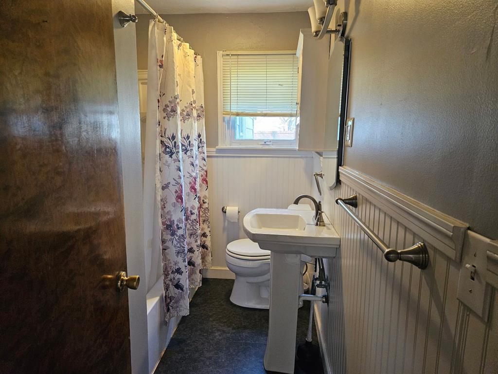 2918 Hudson Road Erie, PA 16508 - Photo 13 of 23