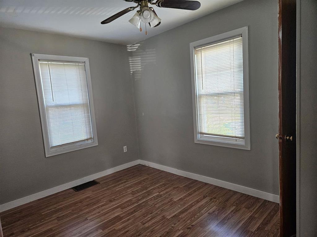 2918 Hudson Road Erie, PA 16508 - Photo 14 of 23