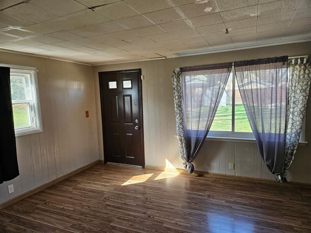 2918 Hudson Road Erie, PA 16508 - Photo 9 of 23