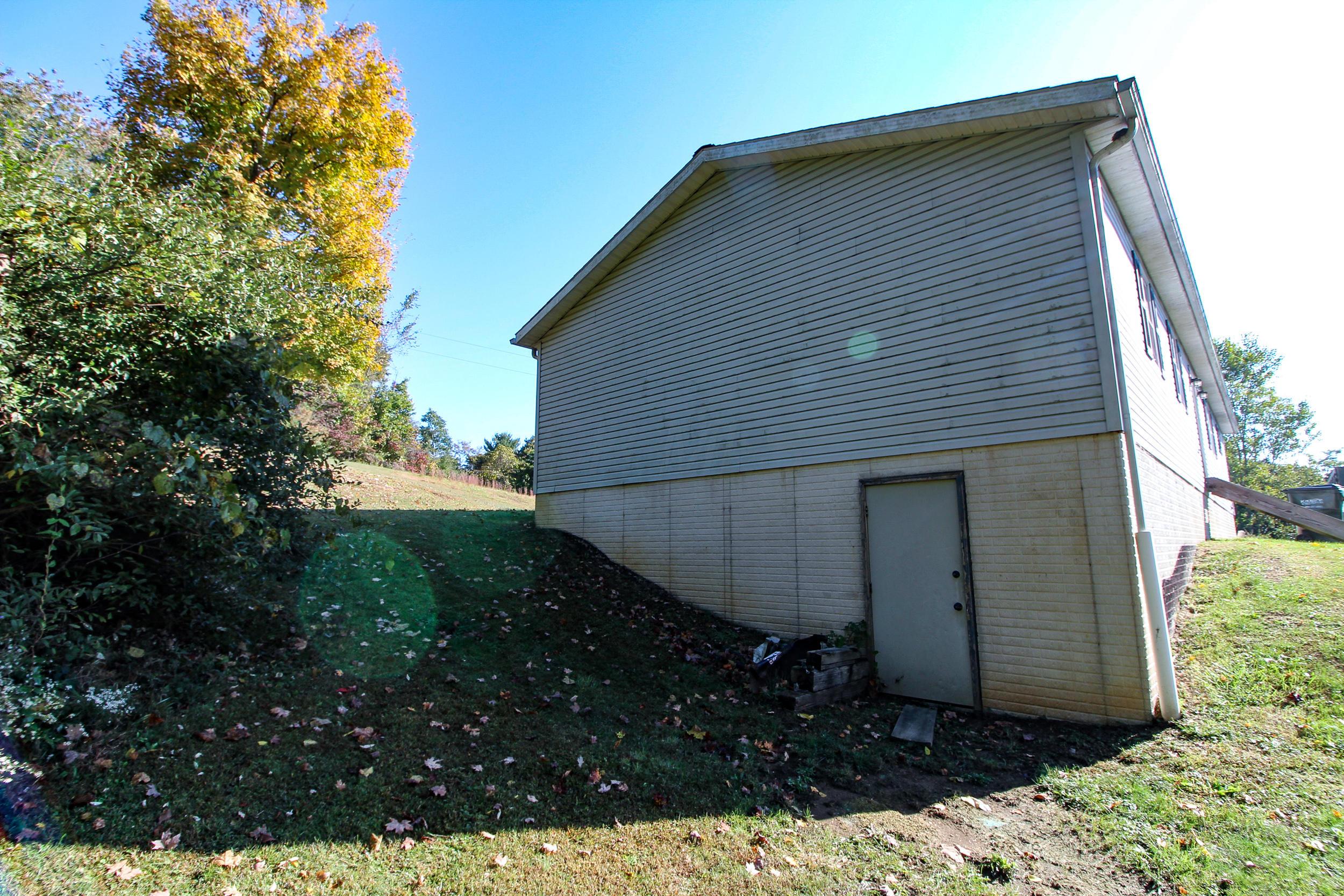 1515 Tedrick Road New Concord, OH 43762 - Photo 24 of 30