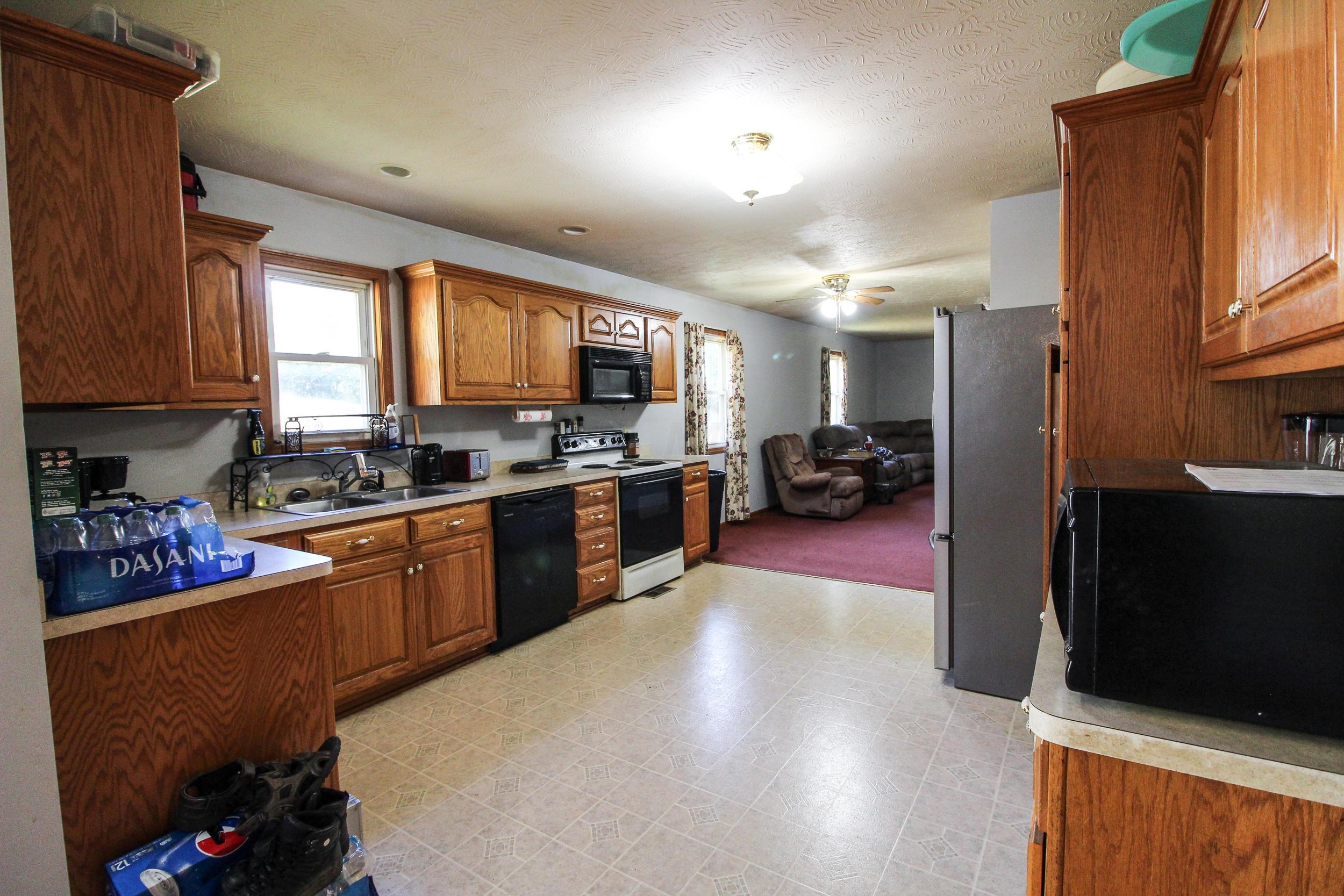 1515 Tedrick Road New Concord, OH 43762 - Photo 5 of 30