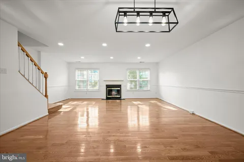 $449,000 | 148 Barnsfield Court, Unit 204, Gaithersburg, MD 20878