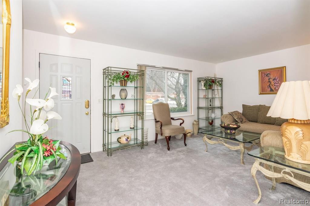 22122 Inkster Road Southfield, MI 48033 - Photo 5 of 20