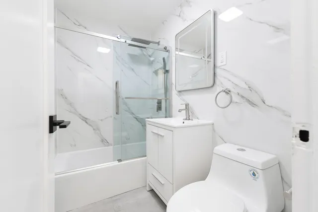 $699,000 | 525 Ocean Parkway, Unit 5K | Kensington