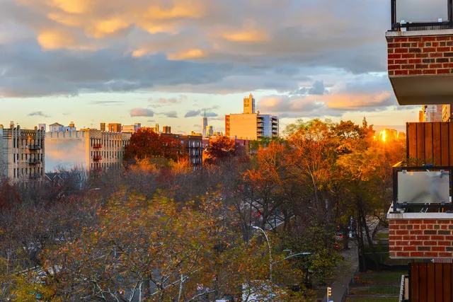 $699,000 | 525 Ocean Parkway, Unit 5K | Kensington