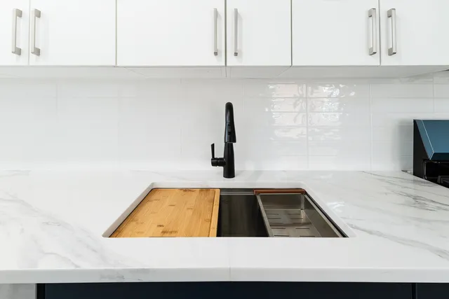 $699,000 | 525 Ocean Parkway, Unit 5K | Kensington