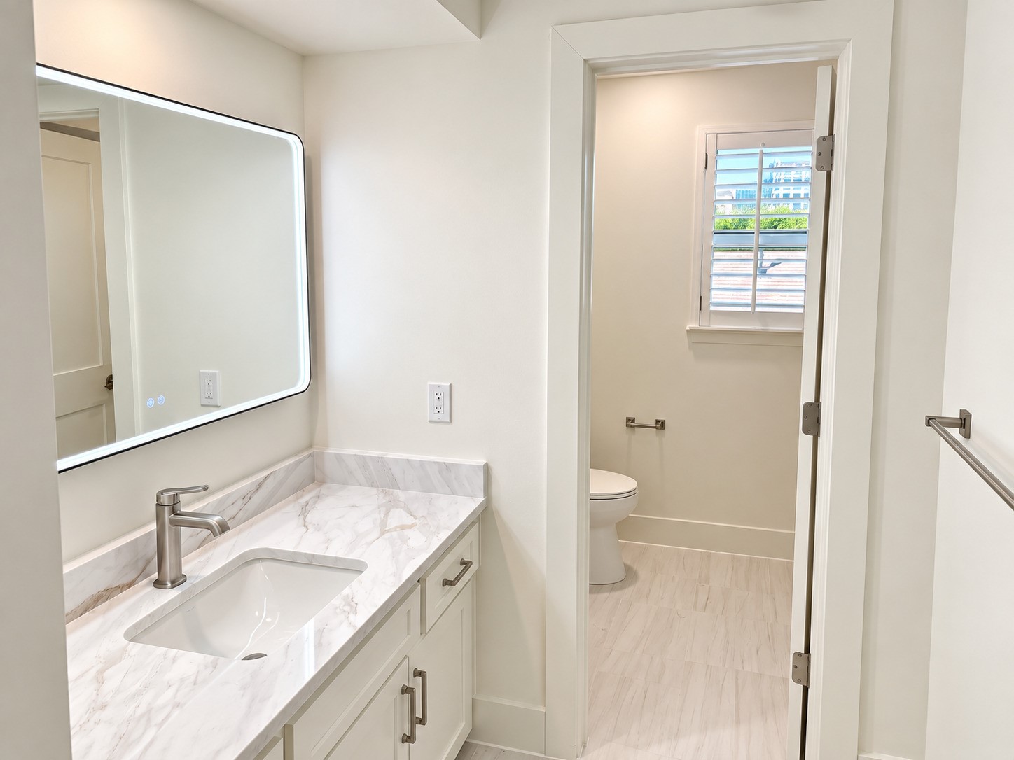 10322 Burgoyne Road Houston, TX 77042 - Photo 29 of 31 Bathroom2