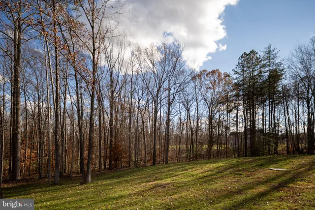 $1,100,000 | 301 Kingdom Drive, Fredericksburg, VA 22406