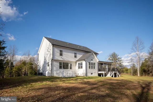 $1,100,000 | 301 Kingdom Drive, Fredericksburg, VA 22406