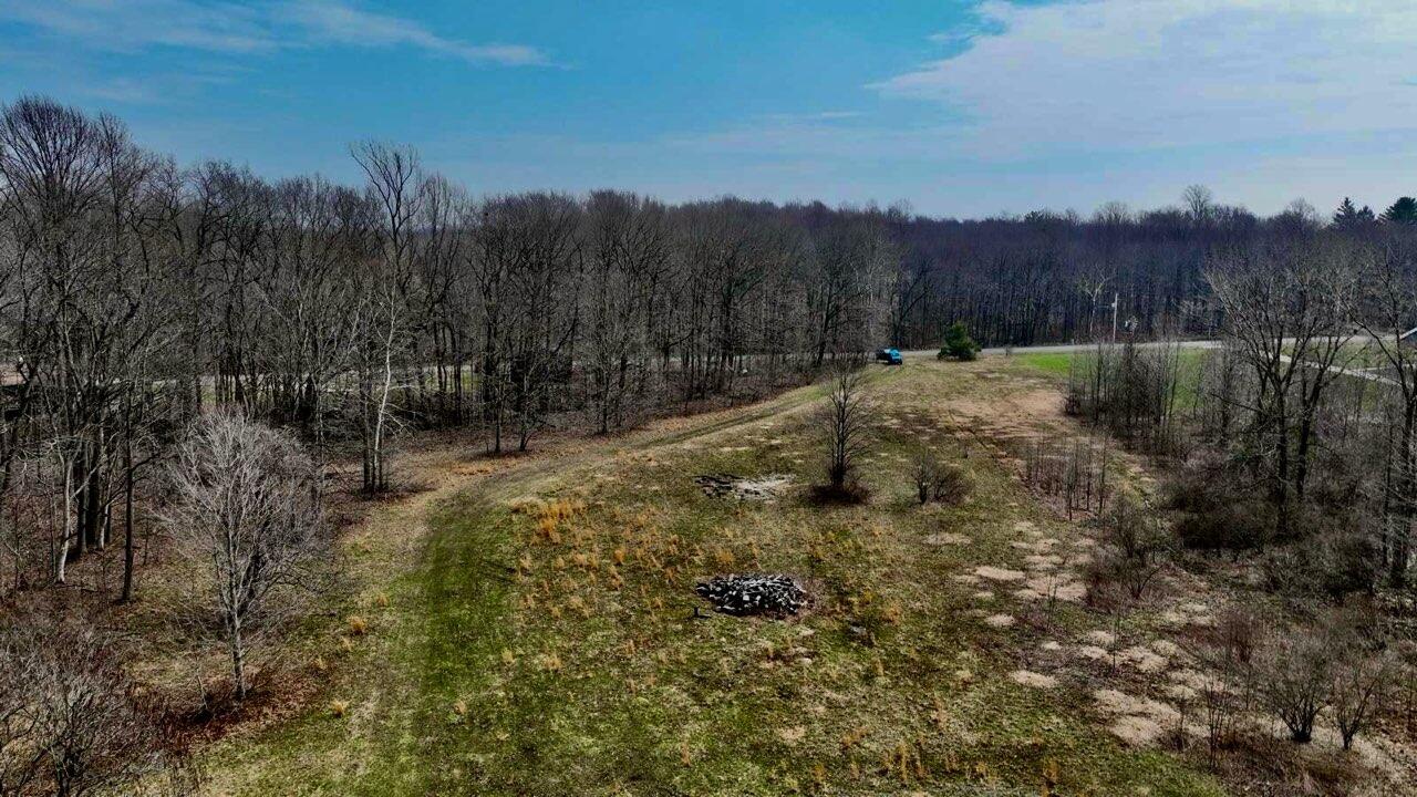 14736 Flynn Road Three Oaks, MI 49128 - Photo 2 of 6 3