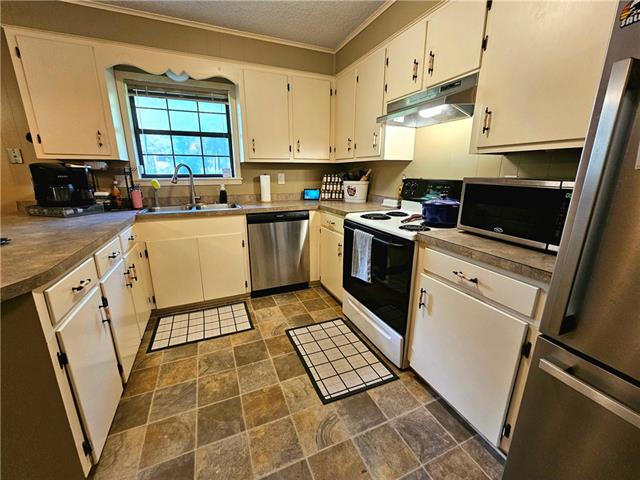 68 Hanna Beaubouef Road Deville, LA 71328 - Photo 9 of 20