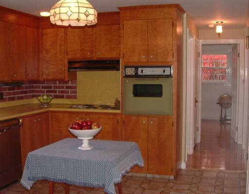 119 Four Winds Road Portland, ME 04102 - Photo 8 of 25 Kitchen.