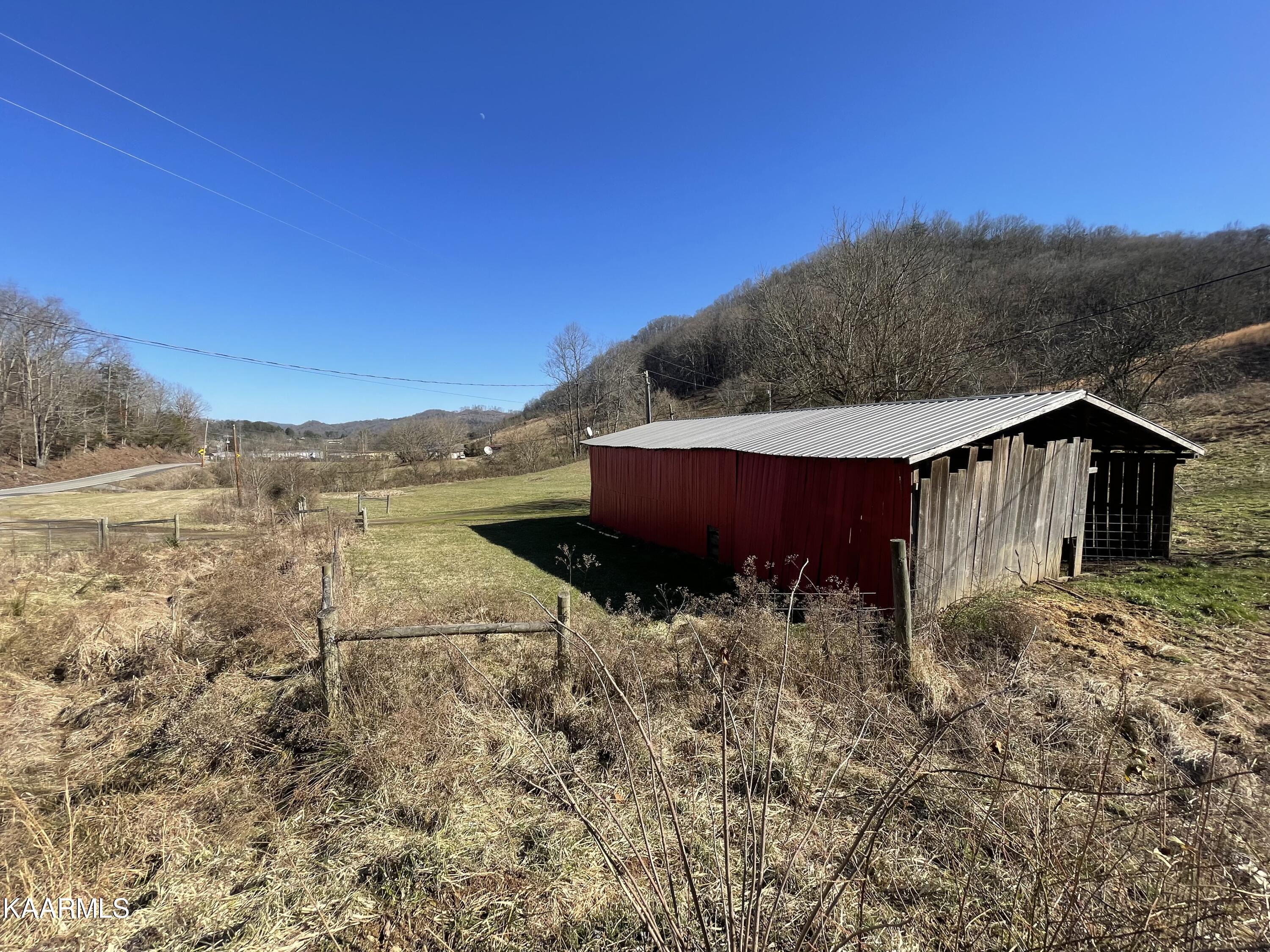 267 Back Valley Road Sneedville, TN 37869 - Photo 15 of 18 IMG_1151