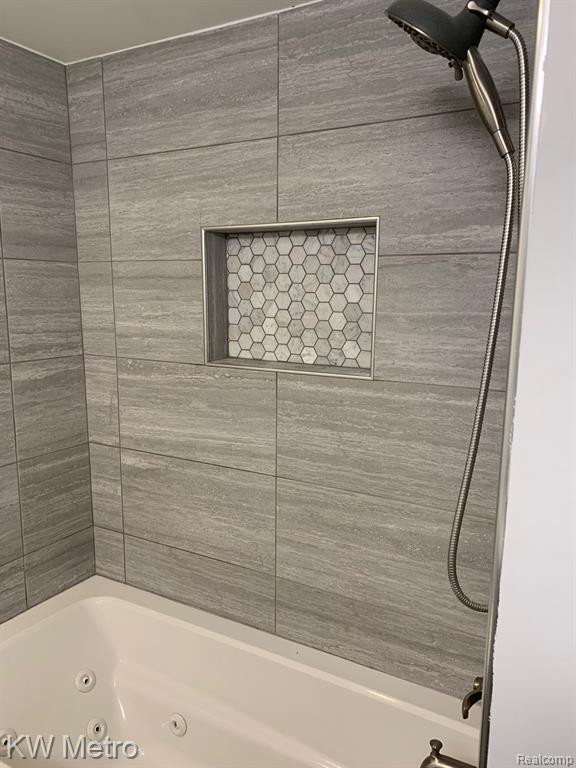 19637 West 12 Mile Road, Unit 102 Southfield, MI 48076 - Photo 14 of 25