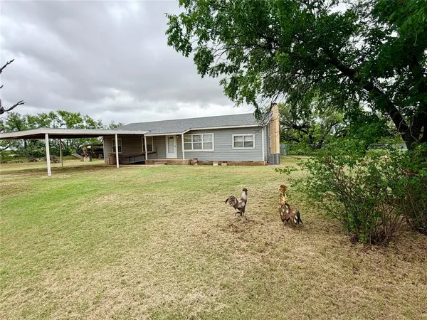 $175,000 | 649 McCartney Lane, Tye, TX 79563
