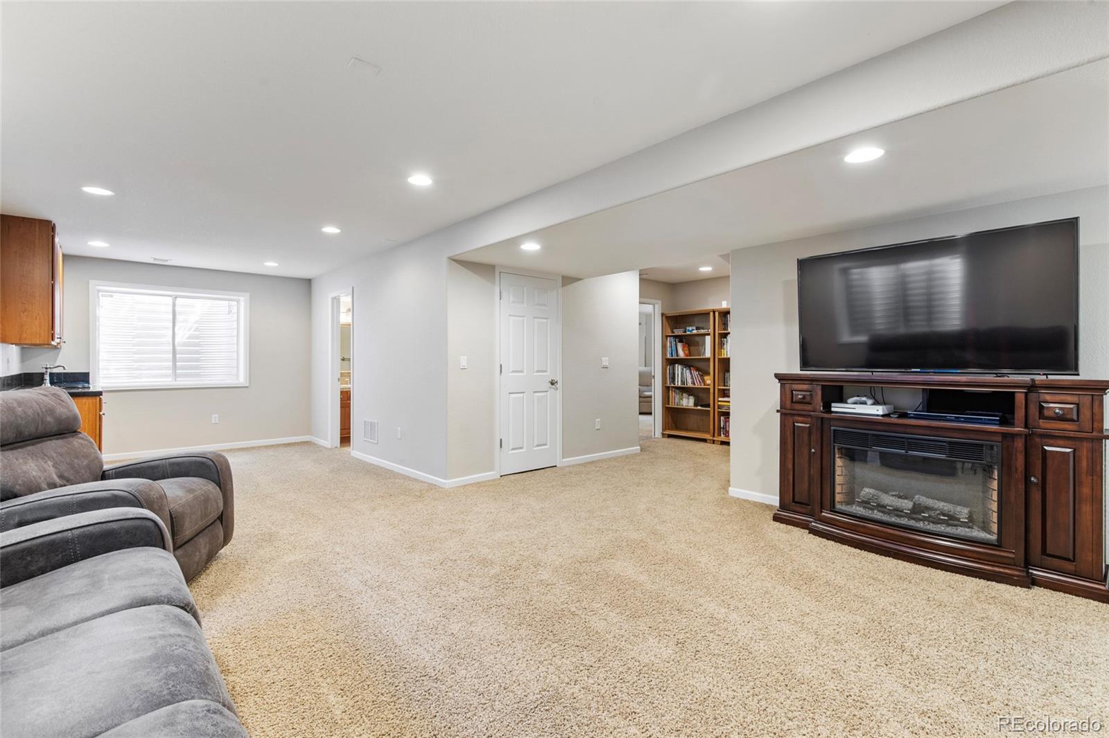 10533 Redcone Way Highlands Ranch, CO 80130 - Photo 26 of 40 Gallery Image 26