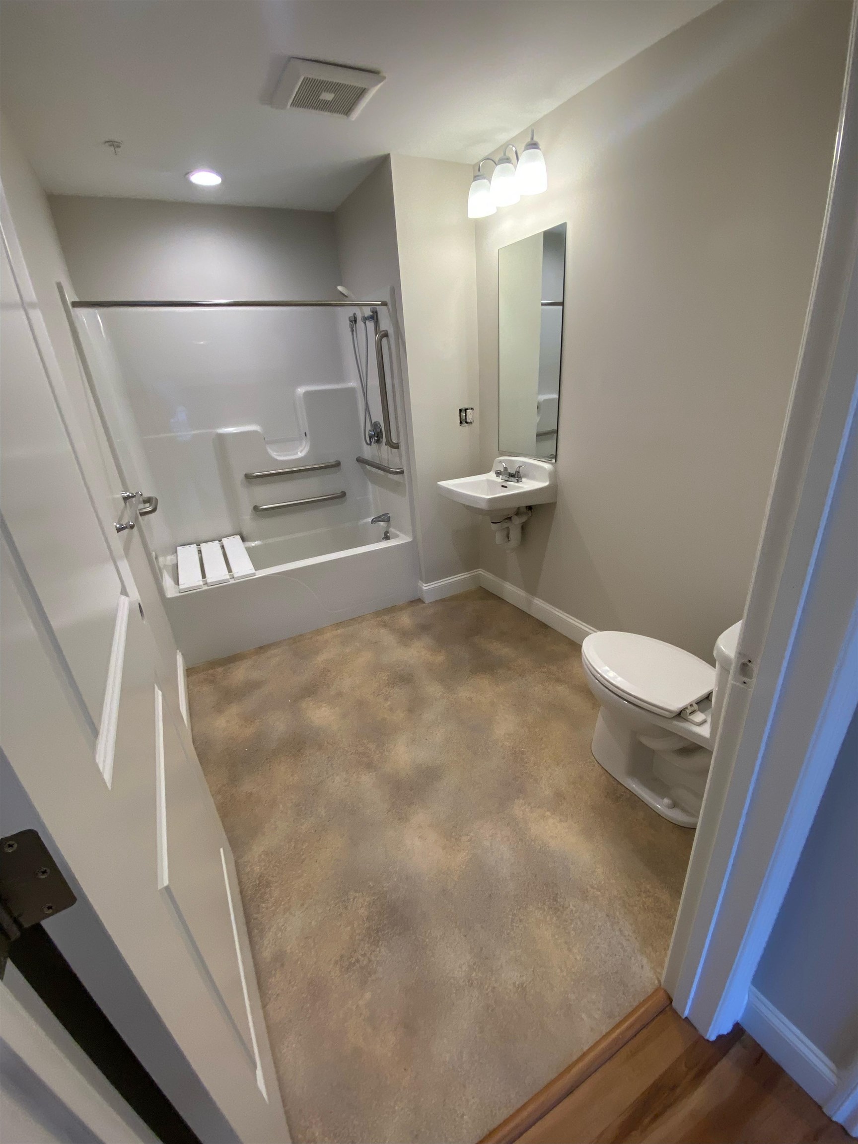 3 Furnival Road, Unit 111 Nashua, NH 03064 - Photo 8 of 13