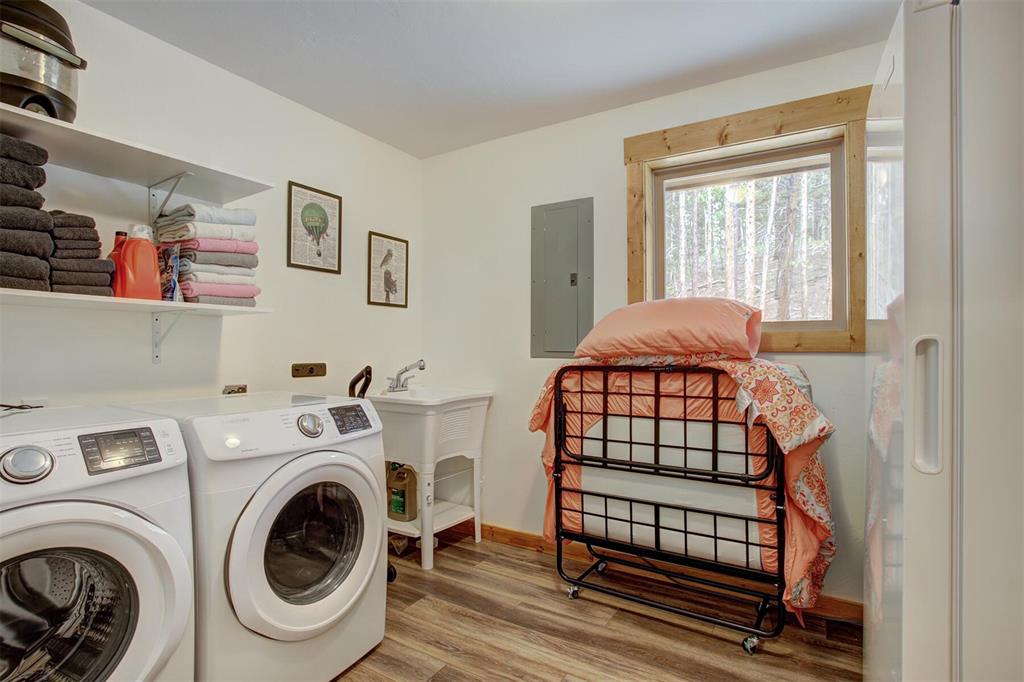 1002 Venture Road Fairplay, CO 80440 - Photo 23 of 35 a view of livingroom with washer and dryer