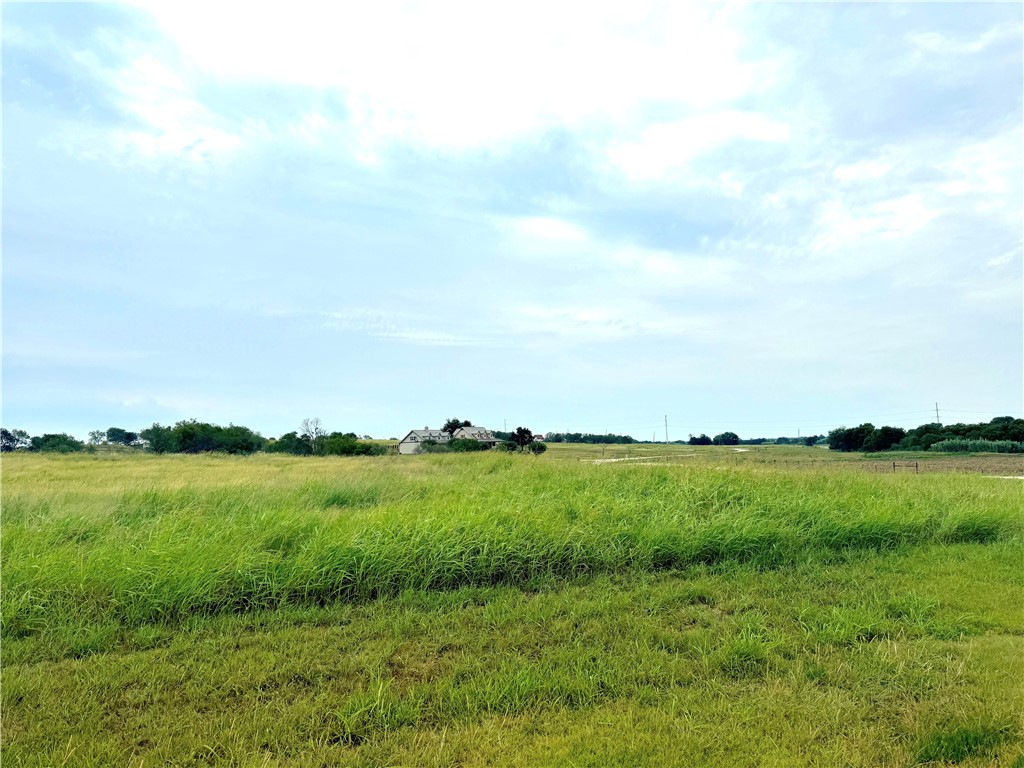 0 Mockingbird Dr Mount Mount Calm, TX 76673 - Photo 5 of 18 a view of an ocean and city