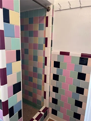 $1,200 | 3971 9th Avenue North, St. Petersburg, FL 33713