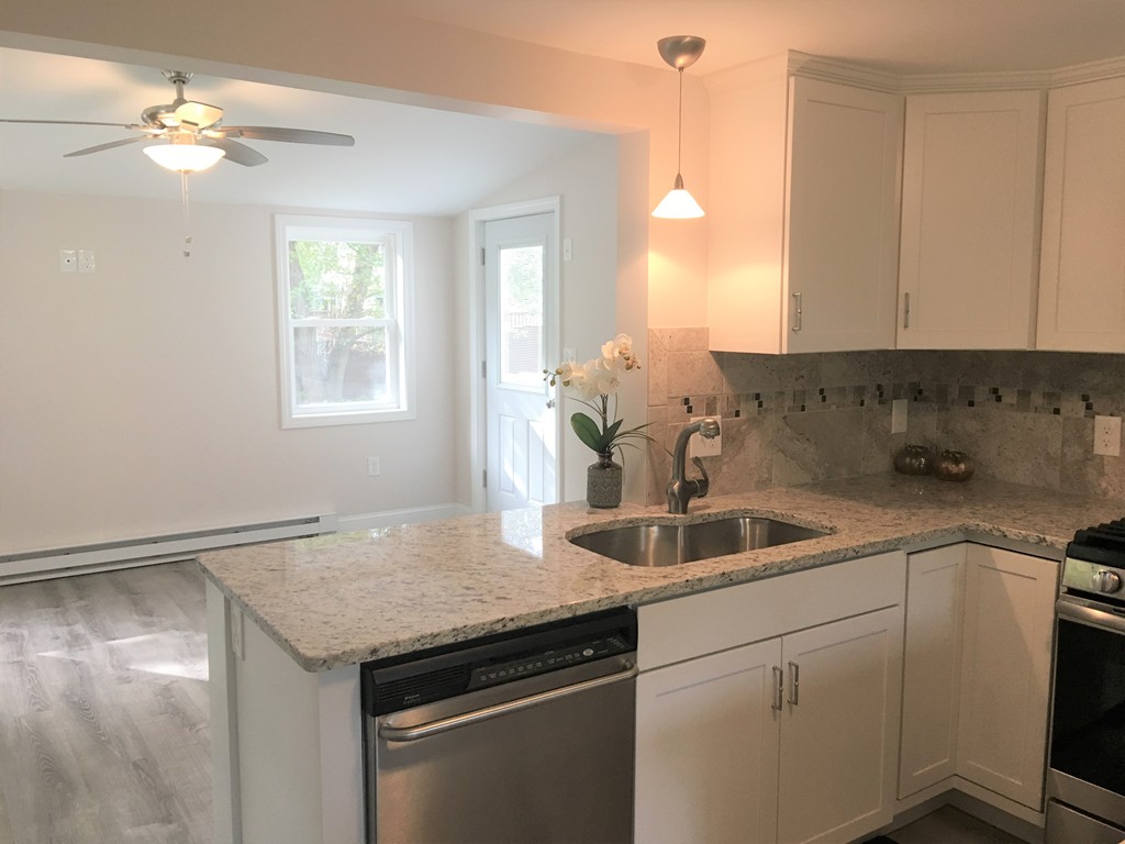 5 Worden Road Tyngsborough, MA 01879 - Photo 4 of 30