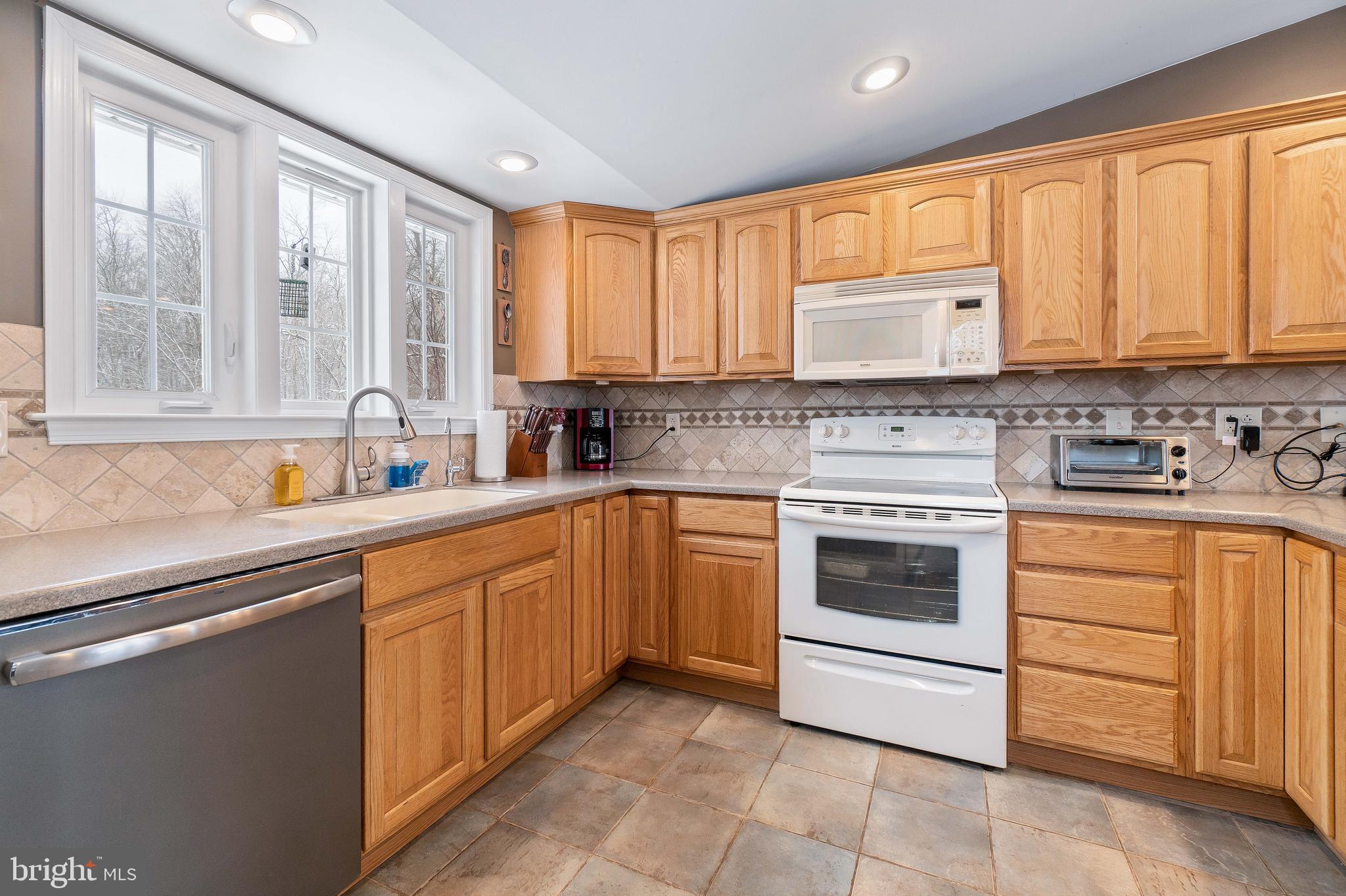 1243 Singerly Road Elkton, MD 21921 - Photo 8 of 22 Kitchen
