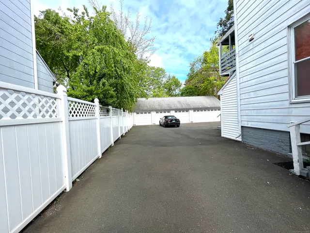 $1,795 | 604 Orange Street, Unit 1B, New Haven, CT 06511