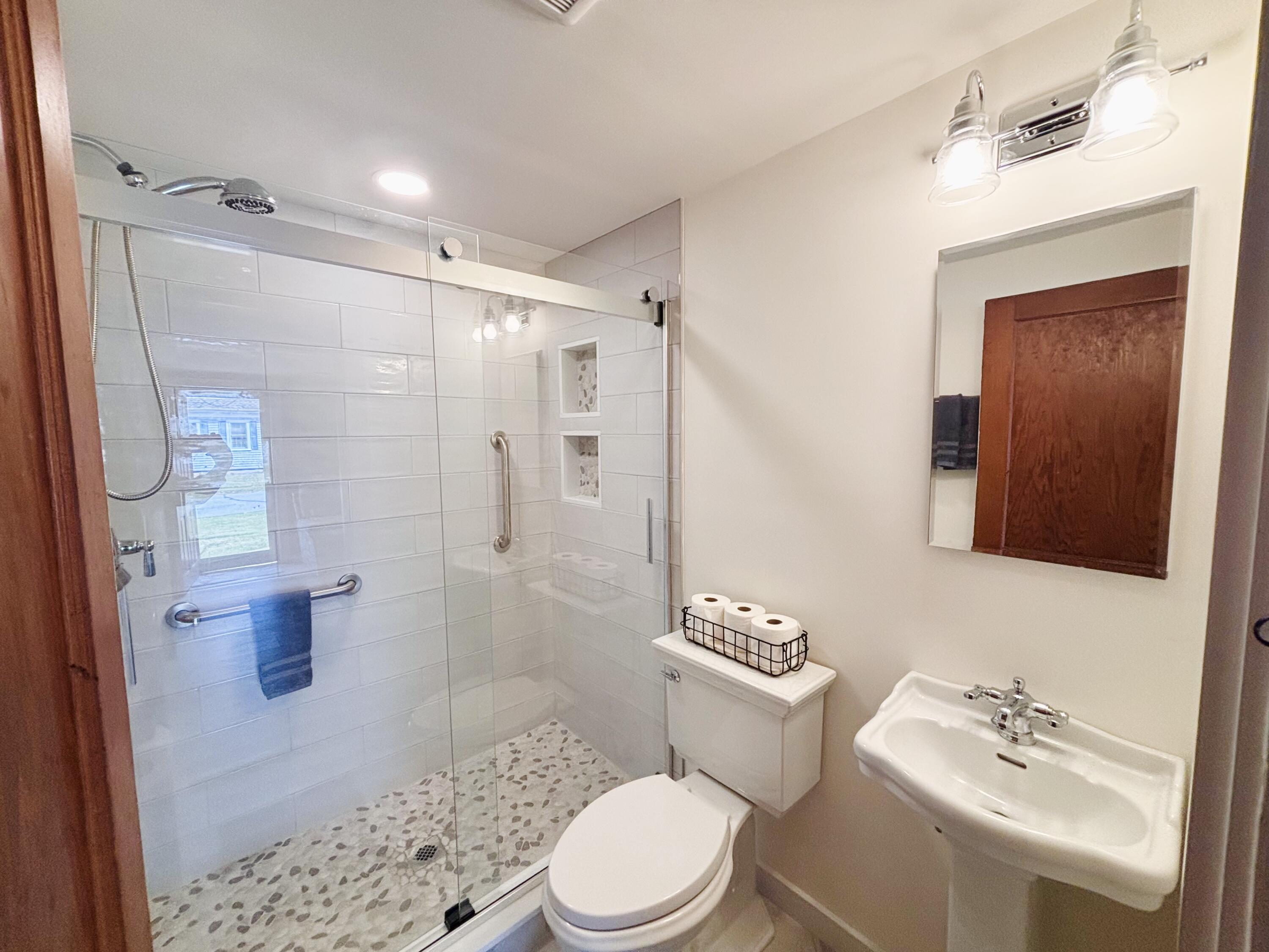 6 Oak Street Dennis Port, MA 02639 - Photo 15 of 25 bath
