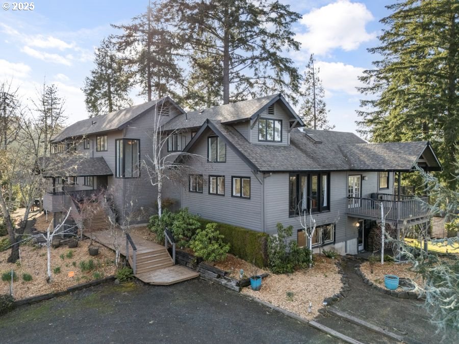 30930 Camas Swale Road Creswell, OR 97426 - Photo 1 of 43 Gallery Image 1
