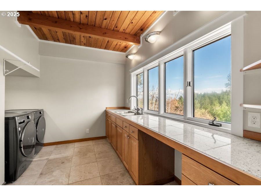 30930 Camas Swale Road Creswell, OR 97426 - Photo 15 of 43 Gallery Image 15