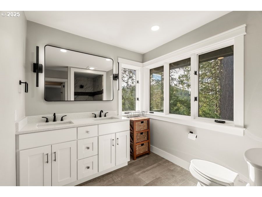 30930 Camas Swale Road Creswell, OR 97426 - Photo 18 of 43 Gallery Image 18